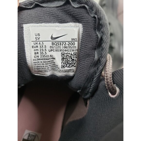 Nike Girls' Big Kids' Manoa Leather Boots in Violet Ore/Dark Smoke Grey- Size 5Y - Picture 7 of 8